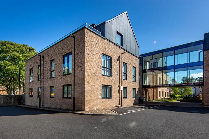 2 Bedroom Apartment For Sale In Hemingway Court, Ponteland, NE20