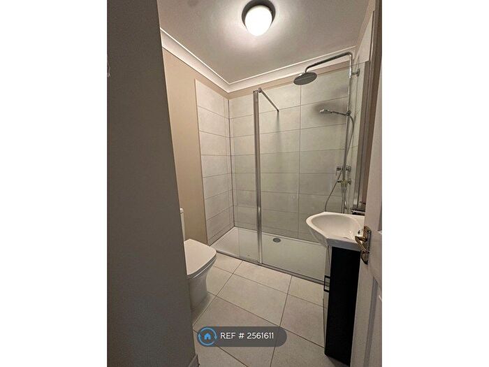 1 Bedroom Flat To Rent In Welbeck Court, Southampton, SO17