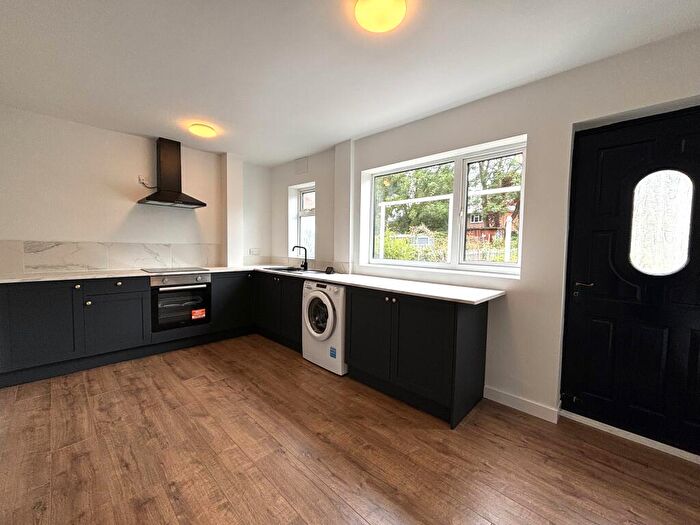 2 Bedroom House To Rent In Trescott Road, Weoley, B31