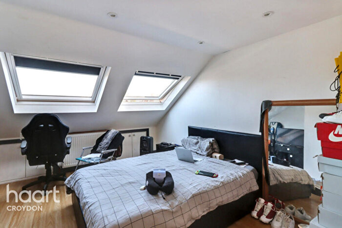 5 Bedroom Terraced House For Sale In Broadway Avenue, Croydon, CR0