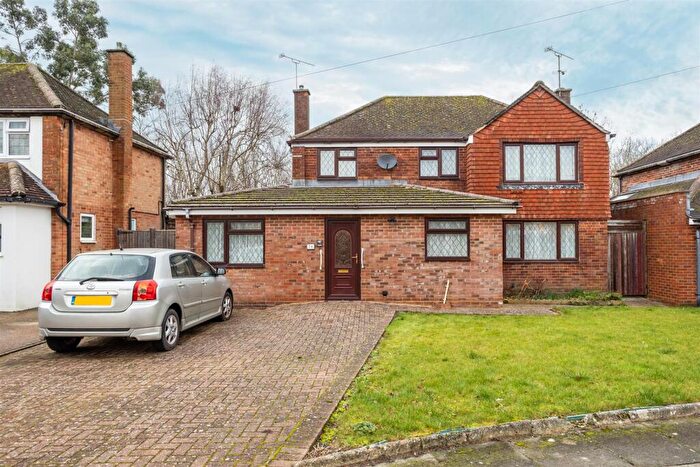 4 Bedroom Detached House For Sale In Langley Green, RH11