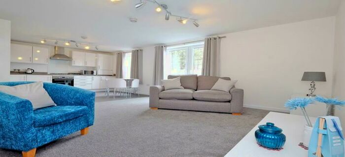 2 Bedroom Flat To Rent In Versatile Square, Inverurie, AB51