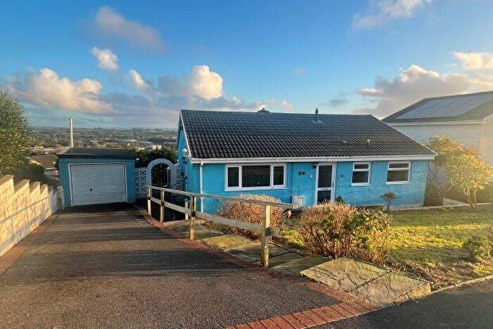 3 Bedroom Property To Rent In Pennant Road, Llanelli, SA14
