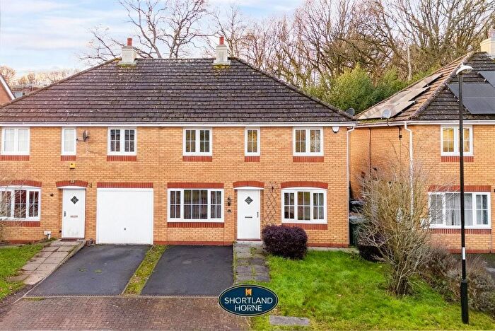 5 Bedroom Semi Detached House For Sale In Joshua Close, Tile Hill, Coventry, CV4