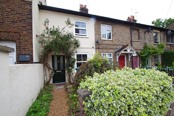 2 Bedroom Cottage To Rent In Bedford Street, Watford, WD24