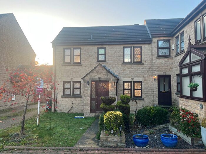 2 Bedroom Semi-Detached House For Sale In Fieldhurst Court, Bierley, Bradford, BD4