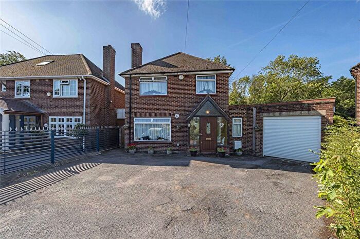 3 Bedroom Detached House For Sale In Lawn Avenue, Middlesex, UB7
