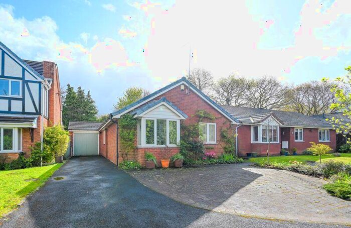 3 Bedroom Detached Bungalow For Sale In Hall Brow Close, Ormskirk, L39