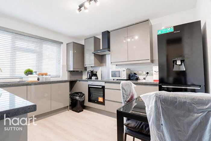 1 Bedroom Flat To Rent In Bushey Road, Sutton, SM1
