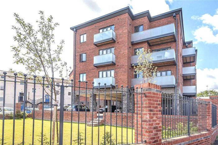1 Bedroom Apartment For Sale In Weldale Street, Reading, Berkshire, RG1