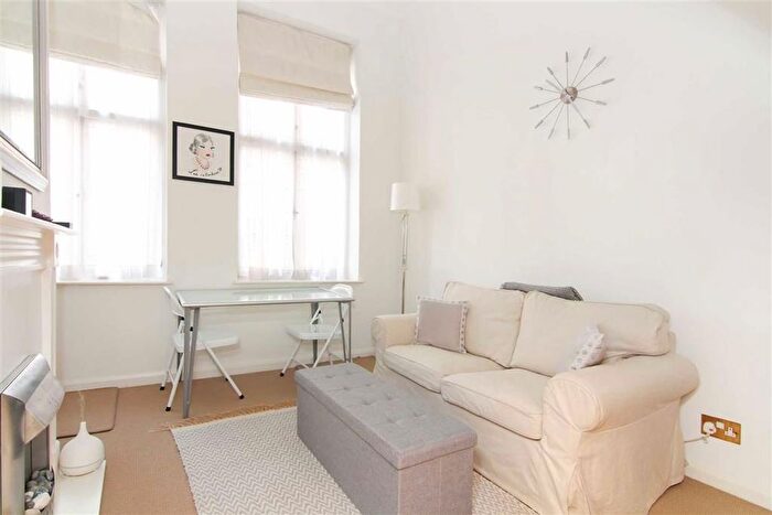 Studio To Rent In Collingham Gardens, South Kensington, SW5