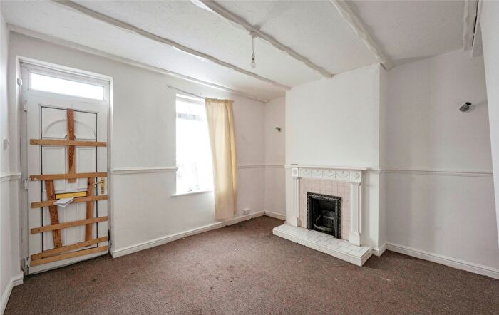 3 Bedroom Terraced House For Sale In Queens Road, Carcroft, Doncaster, DN6