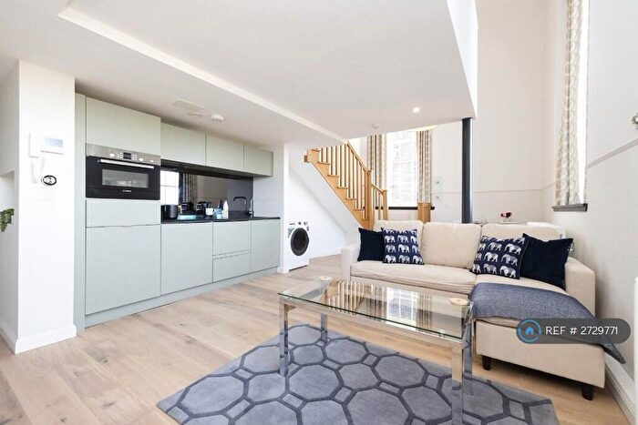 1 Bedroom Flat To Rent In Mcdonald Road, Edinburgh, EH7