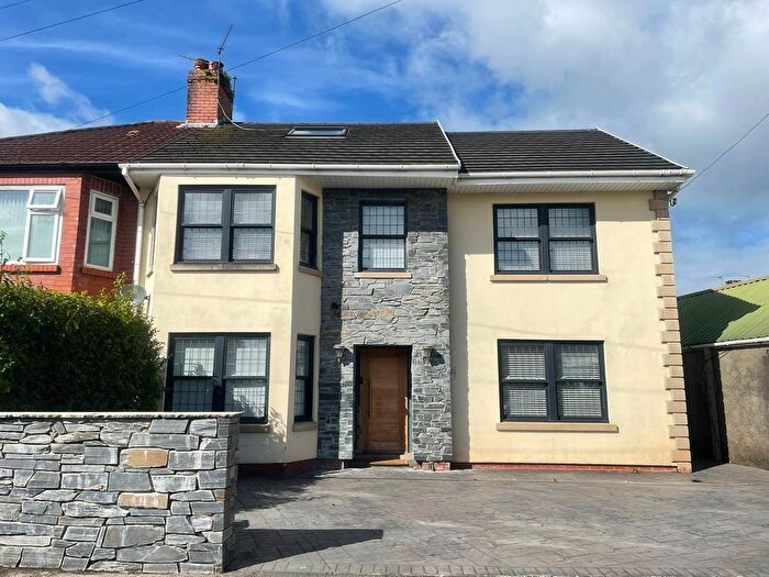 4 Bedroom Semi-Detached House To Rent In Llwynderw Rd, Whitchurch, Cardiff, CF14
