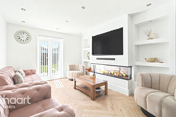 4 Bedroom Semi-Detached House To Rent In Wallace Road, Grays, RM17