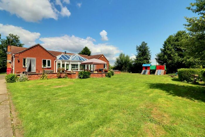 3 Bedroom Detached Bungalow For Sale In Blackdykes, Kelfield, Epworth, DN9
