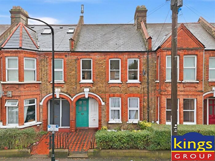 2 Bedroom Flat For Sale In Hitcham Road, London, E17