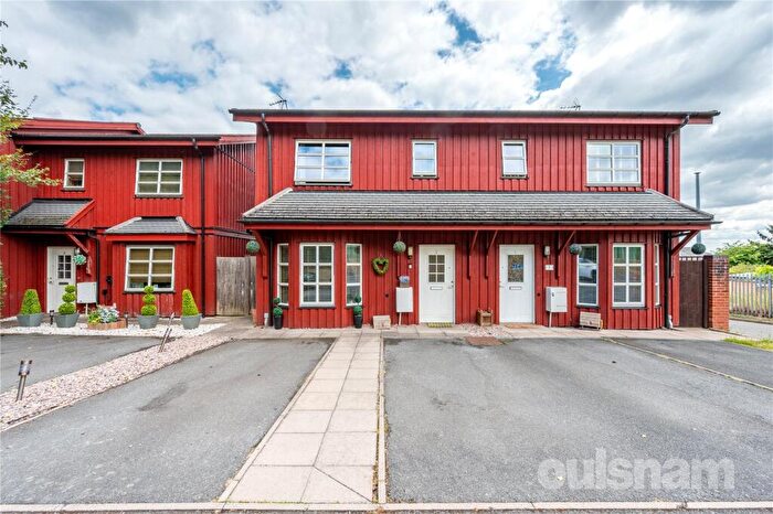 3 Bedroom Semi-Detached House For Sale In Margaret Llewelyn Davies Close, Redditch, Worcestershire, B98