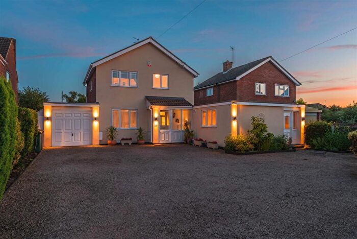 4 Bedroom Detached House For Sale In London Road, Shardlow, Derby, DE72