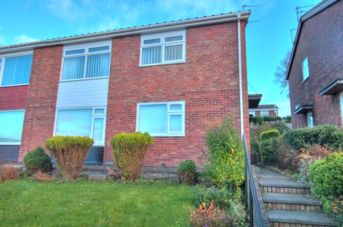 2 Bedroom Flat To Rent In Lupin Close, Chapel Park, Newcastle Upon Tyne, NE5
