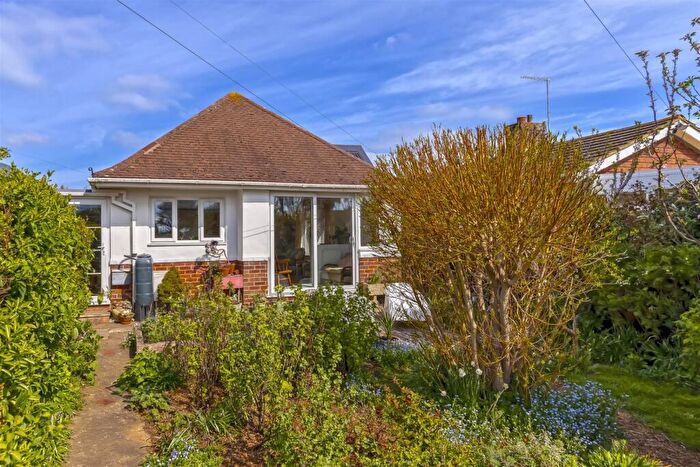 2 Bedroom Detached Bungalow For Sale In North Avenue, Goring-By-Sea, BN12