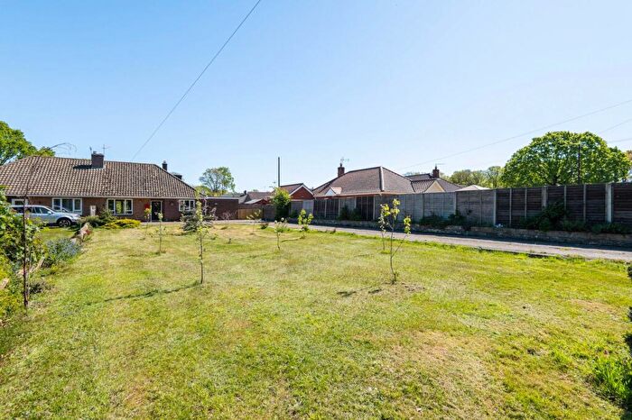 3 Bedroom Semi-Detached House For Sale In Station Road, Salhouse, NR13