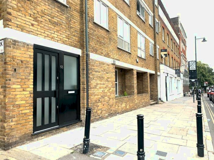 3 Bedroom Flat To Rent In Islington Park Street, Highbury & Islington, N1