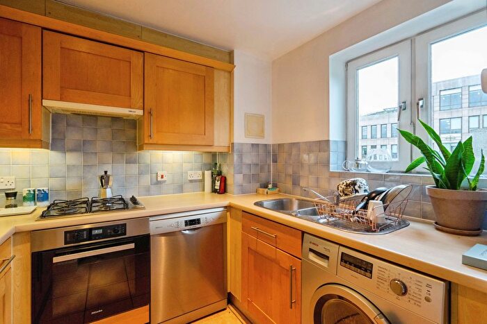 1 Bedroom Flat For Sale In High Timber Street, London, EC4V
