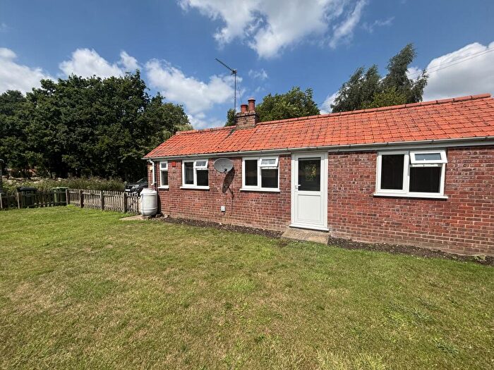 1 Bedroom Bungalow To Rent In Briggs Loke, Colby Road, Banningham, NR11