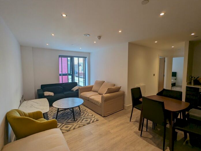 2 Bedroom Flat To Rent In Severn House, Severn Street, Birmingham, B1