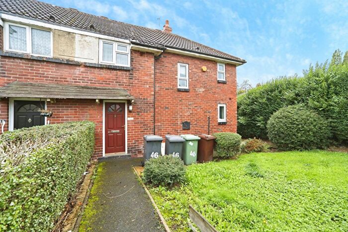 3 Bedroom Semi Detached House For Sale In Greenthorpe Hill, Leeds, LS13