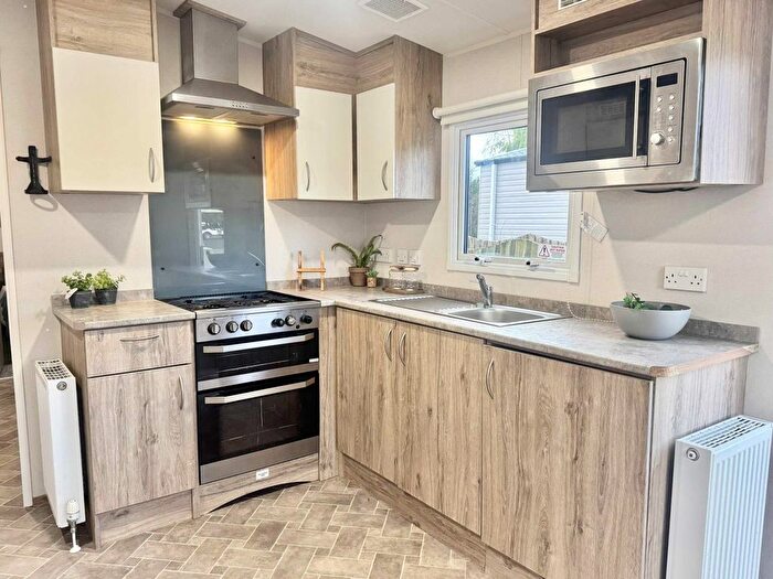 3 Bedroom Park Home For Sale In Kiln Ln, Gisburn, BB7