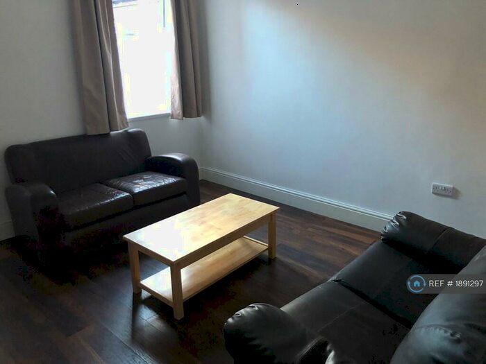 2 Bedroom Terraced House To Rent In Windsmoor Street, Stoke-On-Trent, ST4
