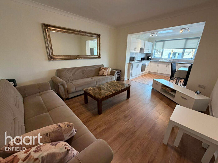 6 Bedroom Semi Detached House To Rent In Gospatrick Road, London, N17