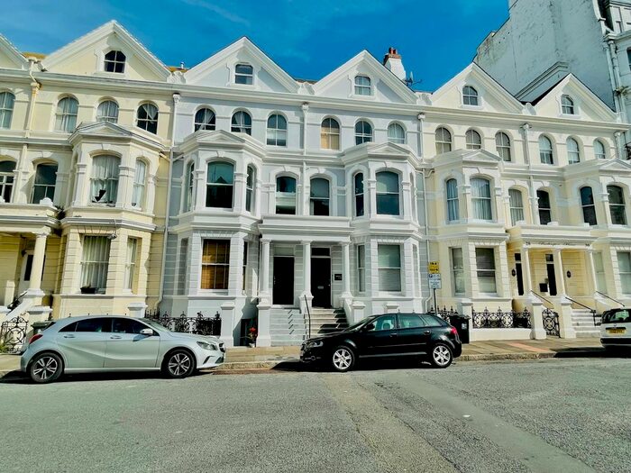 2 Bedroom Flat To Rent In Burlington Place, Eastbourne, BN21