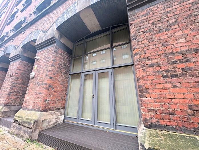 1 Bedroom Flat For Sale In East Float Quay, Dock Road, Birkenhead, CH41