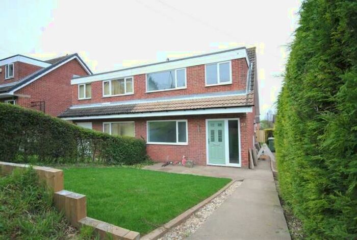 3 Bedroom Semi-Detached House To Rent In Hall Park Croft, Kippax, LS25
