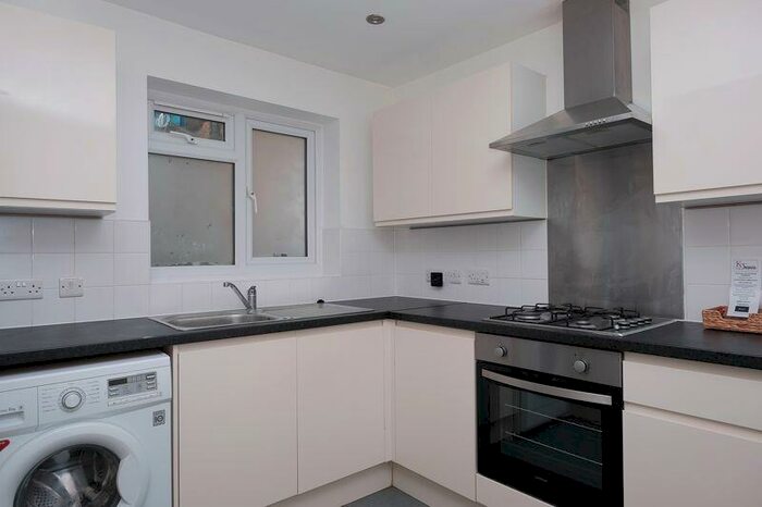 5 Bedroom Terraced House To Rent In Upper Bevendean Avenue, Brighton, BN2