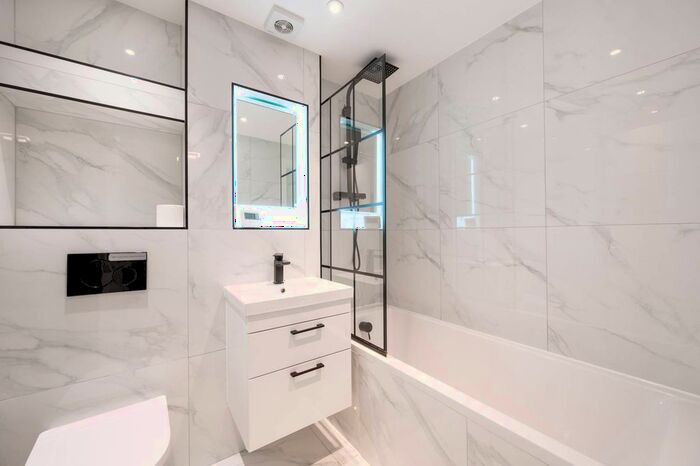 2 Bedroom Flat To Rent In Hillman Drive, North Kensington, London, W10