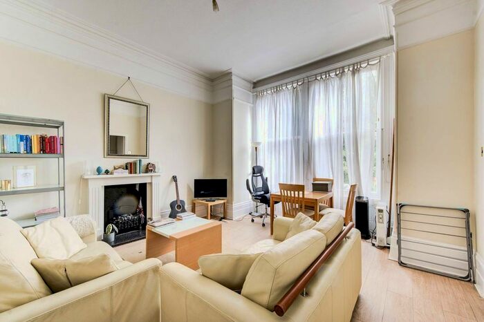 1 Bedroom Flat To Rent In Randolph Avenue, Maida Vale, London, W9