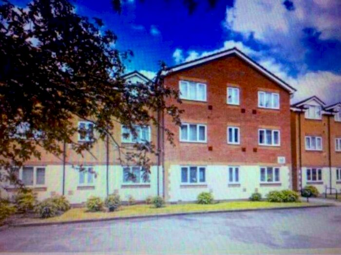 2 Bedroom Flat To Rent In Siddeley Drive, Hounslow, TW4