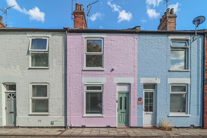 2 Bedroom Terraced House For Sale In Gladstone Road, King's Lynn, PE30