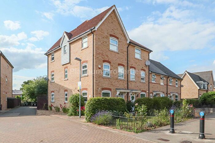 4 Bedroom Town House To Rent In Dobede Way, Soham, CB7