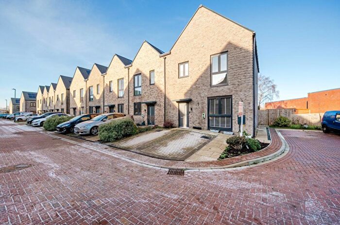 3 Bedroom Town House For Sale In Aglet Avenue, Selby, YO8