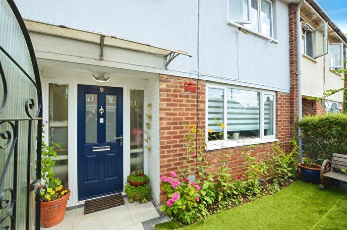 3 Bedroom Terraced House For Sale In Howe Road, Hemel Hempstead, HP3