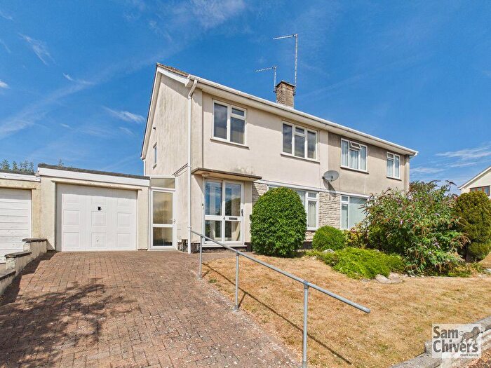 3 Bedroom Semi Detached House For Sale In Pinewood Grove, Midsomer Norton, BA3
