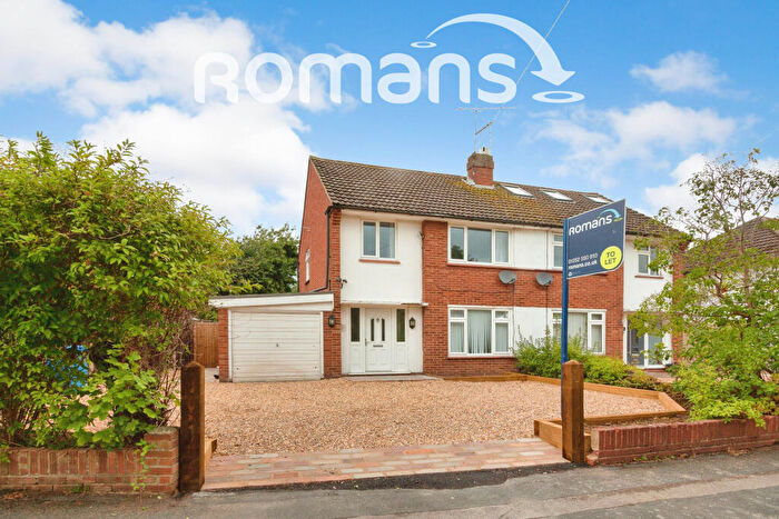 3 Bedroom Semi-Detached House To Rent In Lynn Way, Farnborough, GU14