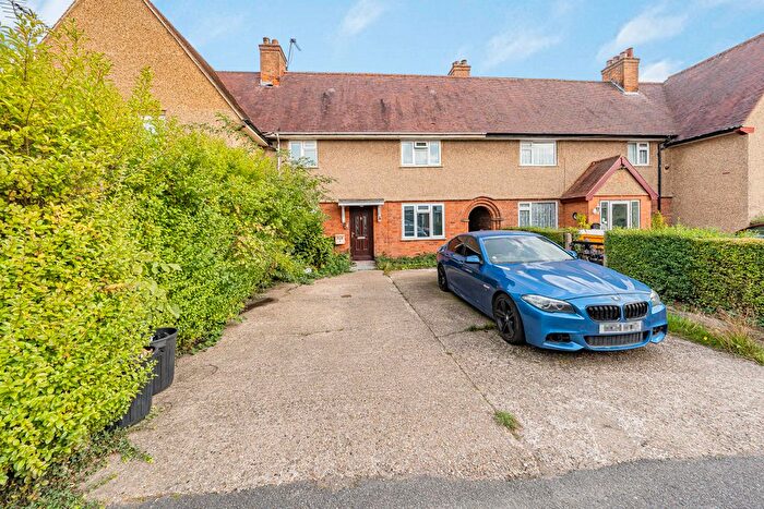 5 Bedroom Semi-Detached House To Rent In Seventh Avenue, Hayes, UB3