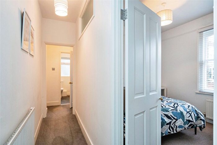 3 Bedroom End Of Terrace House For Sale In Culverden Square, Tunbridge Wells, Kent, TN4