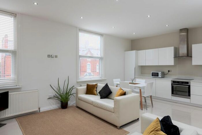 1 Bedroom Flat To Rent In Vicarage Lane, London, E15